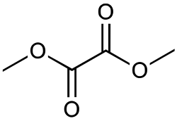 Skeletal formula of dimethyl oxalate